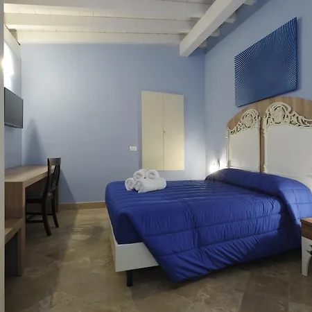 Palazzo Massari 2*